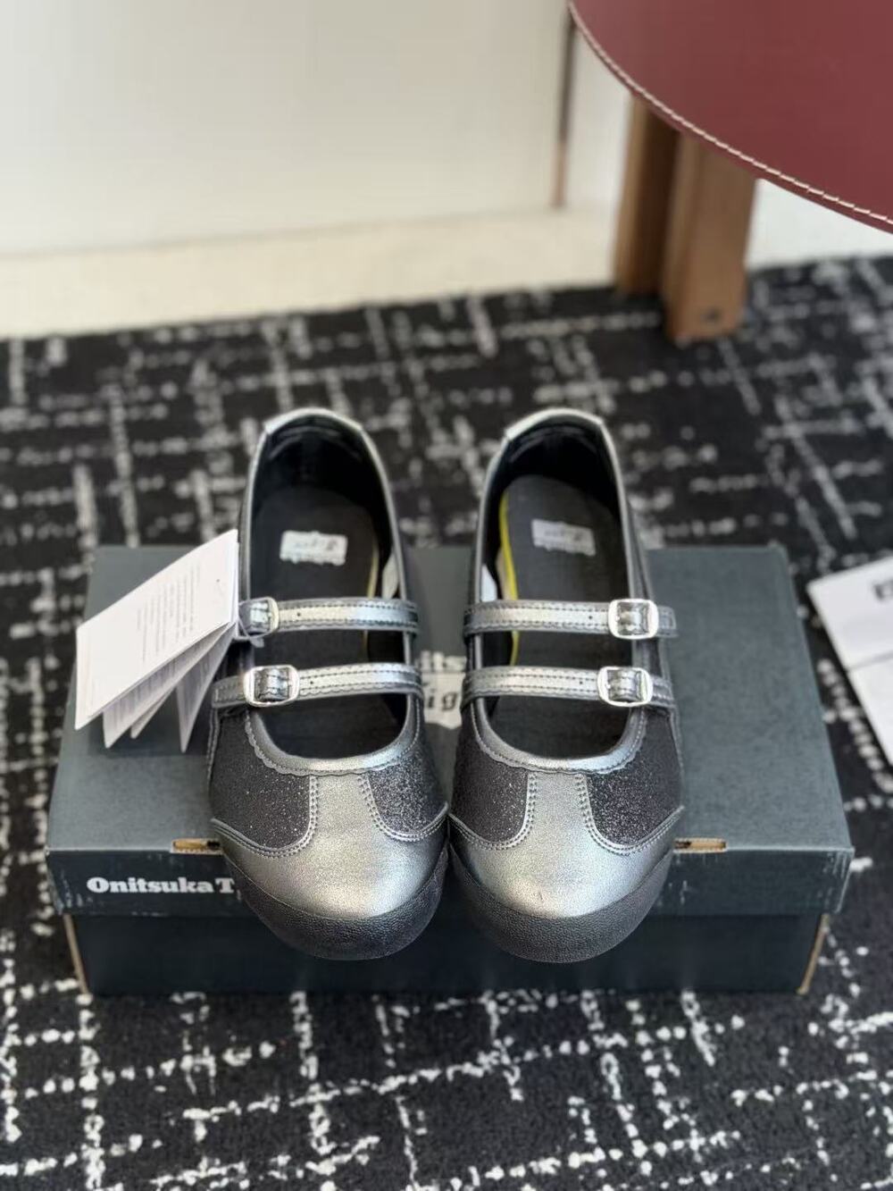 Onitsuka Tiger Ballet Flats